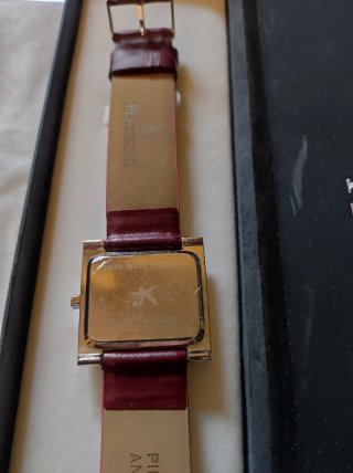 Reloj Pertegaz Correa Burdeos y Caja Plateada