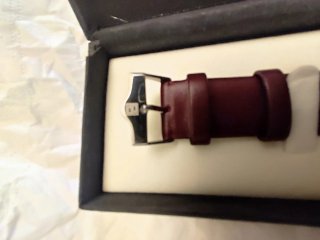 Reloj Pertegaz Correa Burdeos y Caja Plateada