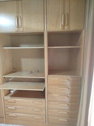 Mueble de almacenaje de madera