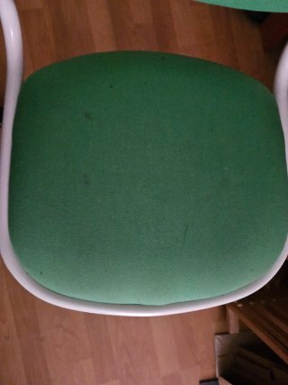 Silla de escritorio infantil verde de Ikea