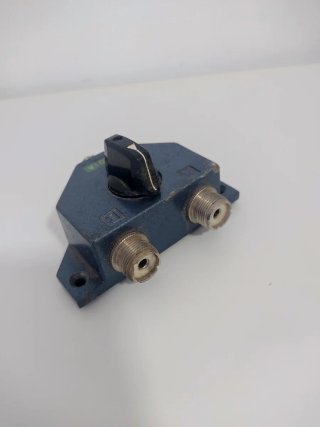 Conmutador de antena  CX-201A