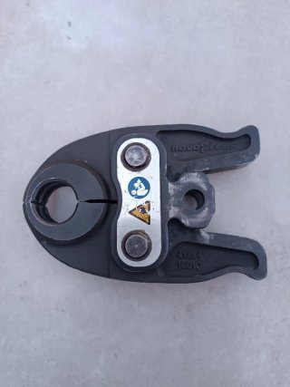 PINZA MULTICAPA U25