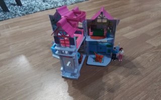 Casita de muñecas plegable