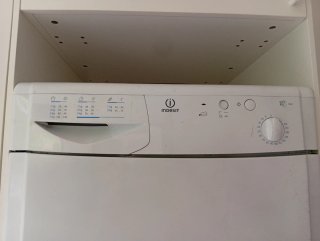 Secadora Indesit.