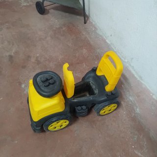 Correpasillos Molto Amarillo