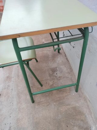 Pupitre y silla colegio verde