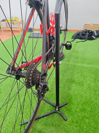 Bicicleta carretera con acoples aero