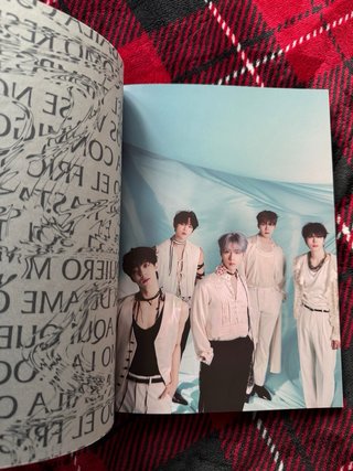 ONEUS La Dolce Vita 10th Mini Album