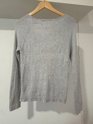 Camiseta gris de manga larga NUEVA