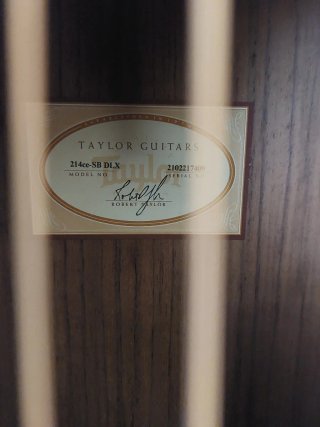 Taylor 214ce Deluxe Sunburst zurda