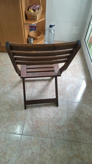 Silla plegable de madera