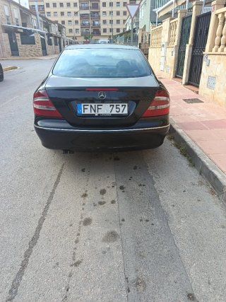 Mercedes-Benz  CLK 2005