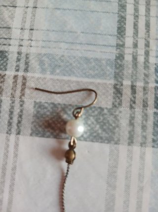 Pendientes largos perla y dorado
