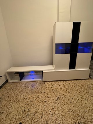 Mueble TV moderno blanco y negro