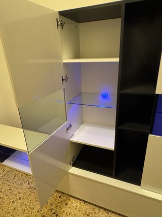 Mueble TV moderno blanco y negro