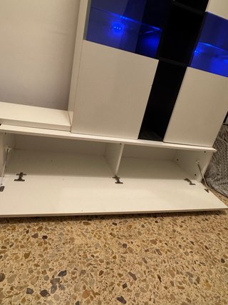 Mueble TV moderno blanco y negro