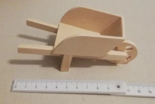 Juguetes de madera para muñecas