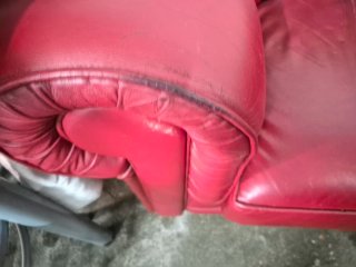 Butacas Chester Piel flor en burdeos. (2 unidades)