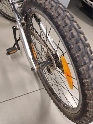Bicicleta Trek MT 220 Roja