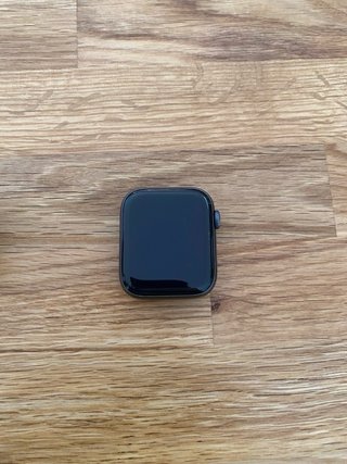 Apple Watch Series 5 44mm Grigio Siderale