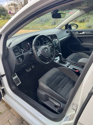 Volkswagen Golf VII 2.0 TDI DSG Rline