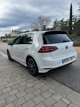 Volkswagen Golf VII 2.0 TDI DSG Rline