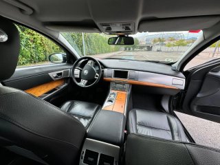 Jaguar XF 2010