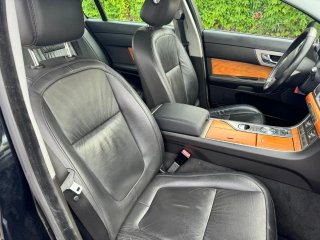 Jaguar XF 2010