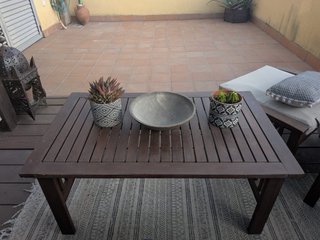 Muebles de madera color teca para terraza