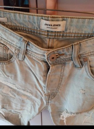 Bermuda Jack & Jones strappata