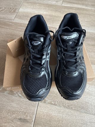 Zapatillas Asics gel kayano 14 Negras y Plateadas