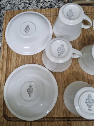 Juego 4 Tazas y Platos Porcelana