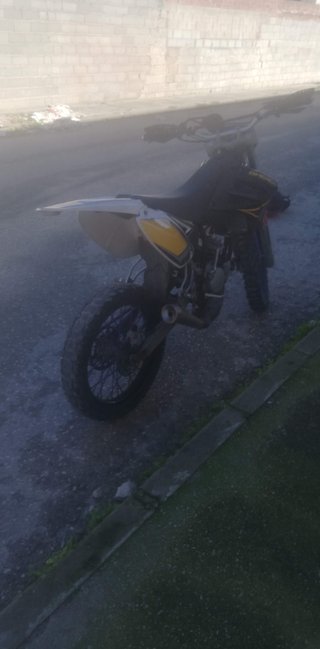 Sherco 50cc Enduro - Cuidada
