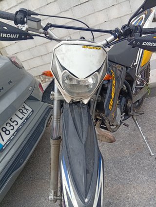 Sherco 50cc Enduro - Cuidada