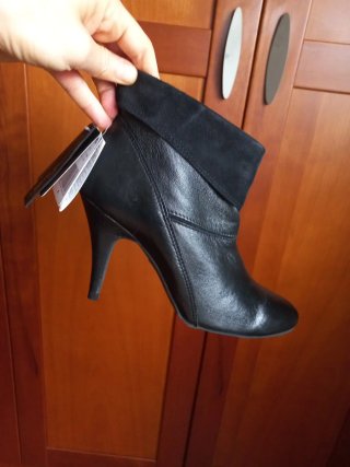 Botines piel negros talla 39