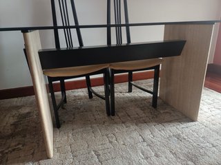 Mesa de cristal, 4 sillas y mesa pequeña de sala