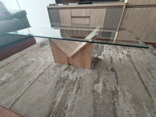 Mesa de cristal, 4 sillas y mesa pequeña de sala