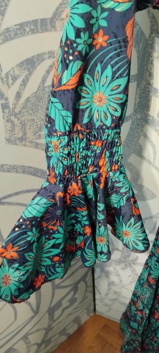 Vestido largo de seda verde y azul
