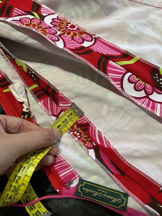 Traje Flamenca Flores Rojo y Fuscia
