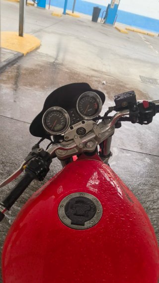 Suzuki Bandit 600 Roja