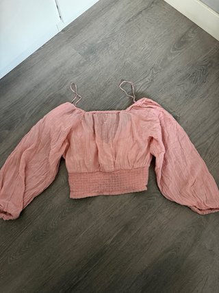 Blusa rosa fruncida manga abullonada