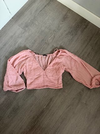 Blusa rosa fruncida manga abullonada
