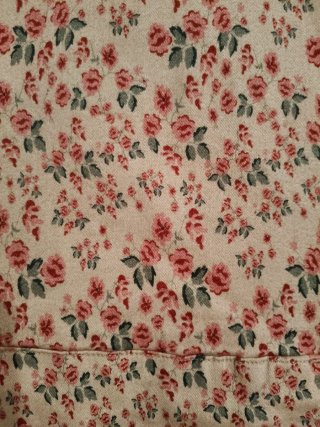 Peto floral beige y rosa