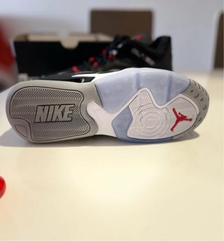 Sneakers Jordan Nere e Rosse