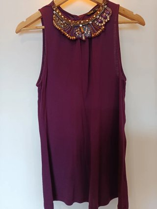 Top Tintoretto pedrería morado