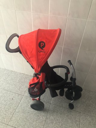 Triciclo infantil rojo y negro