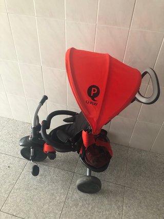 Triciclo infantil rojo y negro