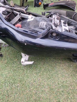 CAREBADO GSXR 750/1100 W 94.