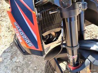 KTM 890 Adventure Negra y Naranja