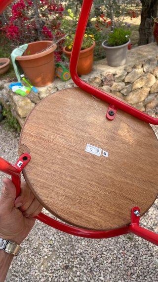 Mesa y 2 Sillas Infantiles Madera y Metal Rojo